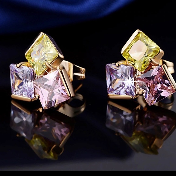 Jewelry - Colorful sparkling 3-stone rose goldtone earrings